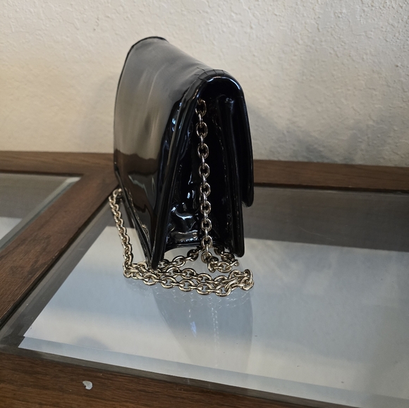New without tags Talbots patent leather clutch/shoulder bag. - Picture 8 of 8